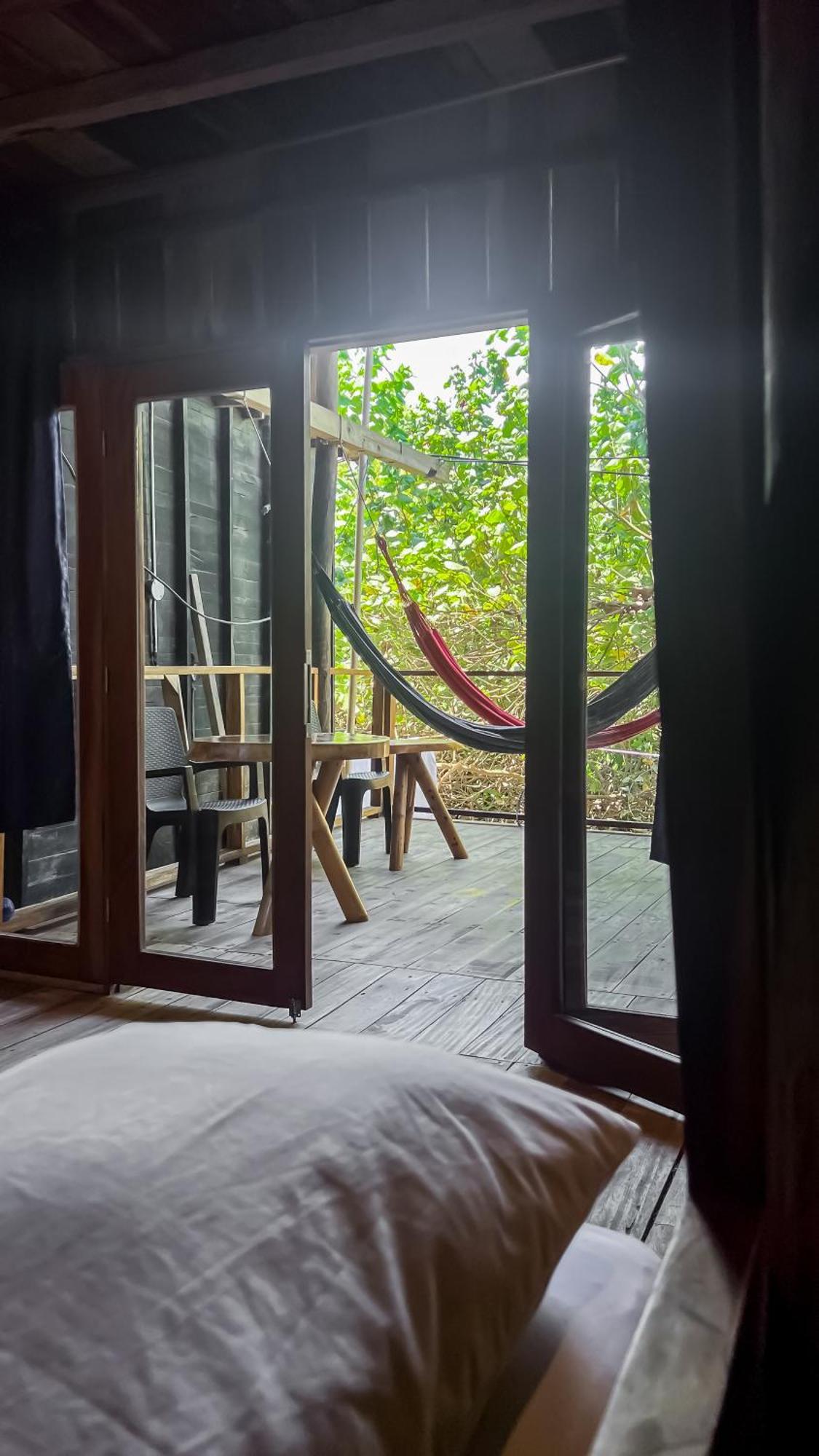 Hostal Mocambo Beach Guachaca Ngoại thất bức ảnh