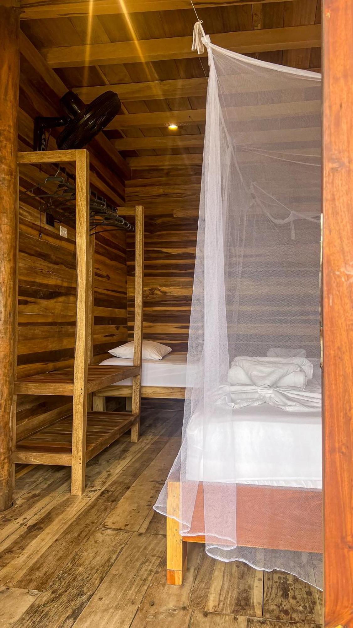 Hostal Mocambo Beach Guachaca Ngoại thất bức ảnh