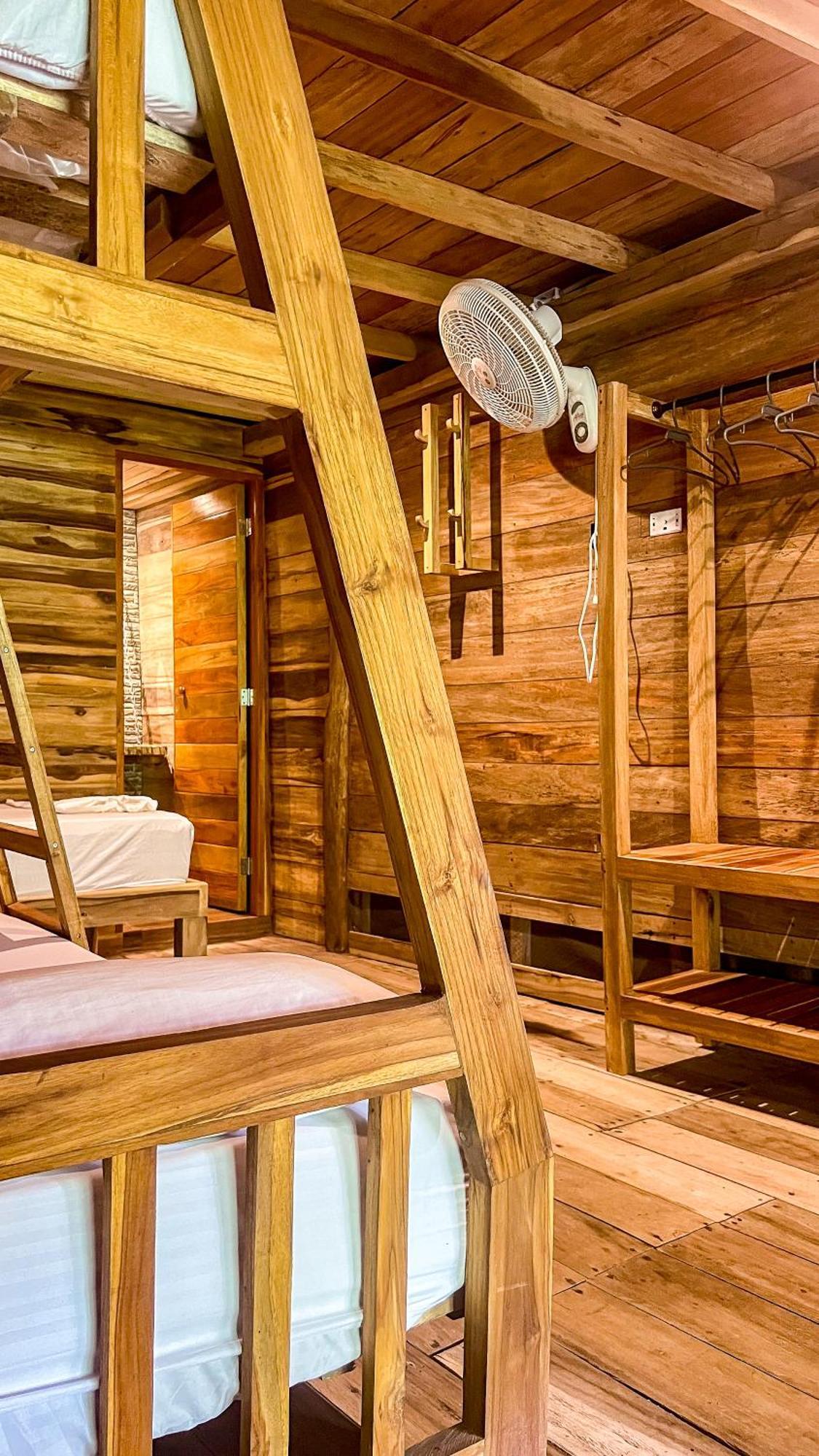Hostal Mocambo Beach Guachaca Ngoại thất bức ảnh