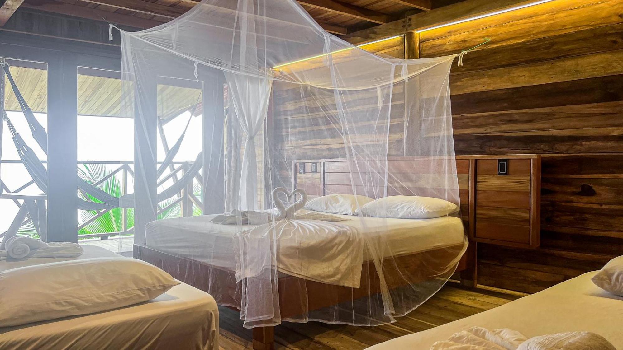 Hostal Mocambo Beach Guachaca Ngoại thất bức ảnh