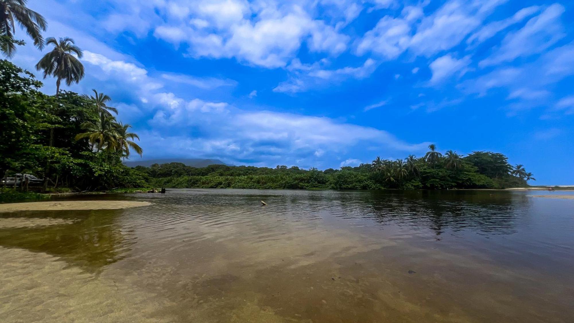 Hostal Mocambo Beach Guachaca Ngoại thất bức ảnh