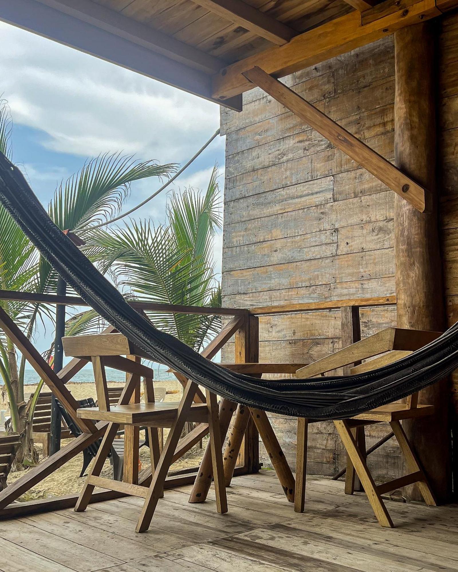 Hostal Mocambo Beach Guachaca Ngoại thất bức ảnh